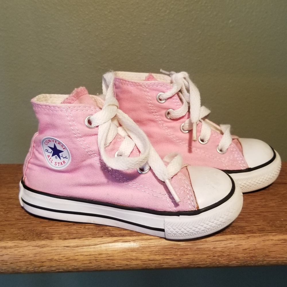 CONVERSE Chuck Taylor All Star Pink Girls Kids High Top Sneaker Shoes US 6